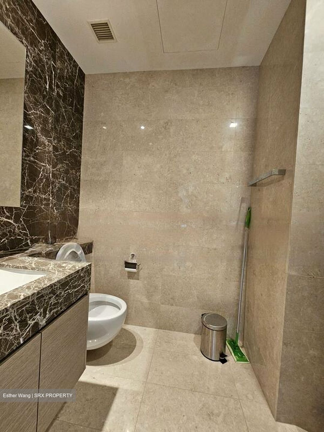 8 Saint Thomas (D9), Condominium #449058751